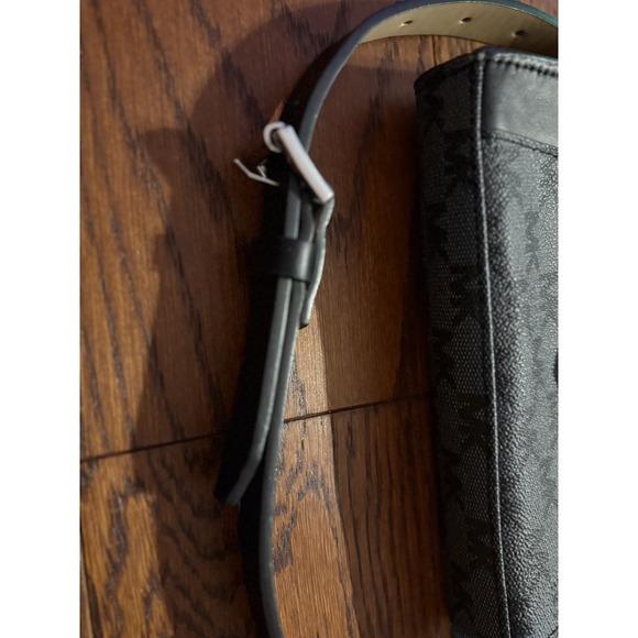 MICHAEL KORS Belt Flap Bag Black Women's MK Signature Silver Logo S/M - Picture 2 of 9